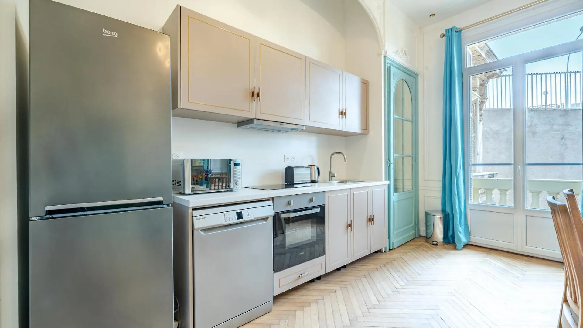 Luxueux 2P Proche Mer Nizza Apartman